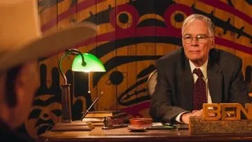 Ben Horne talks to Frank Truman in his office