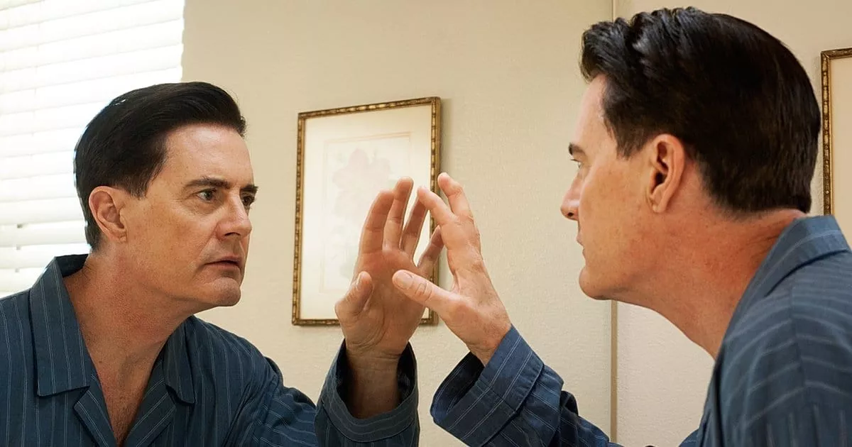 twin-peaks-pt3-01-81548002-4f04-4aff-8186-38f0c6666ed7