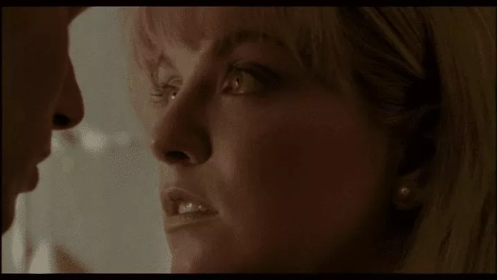 Laura Palmer like a turkey in the corn