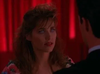 Carpline Earle doppelganger greets Coop in the black lodge