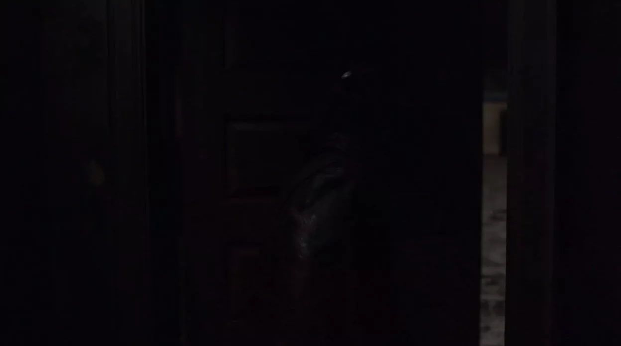 Mr C arrives at the Dutchmans motel