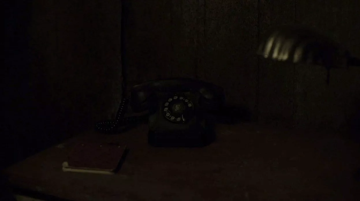 telephone ringing at the dutchmans