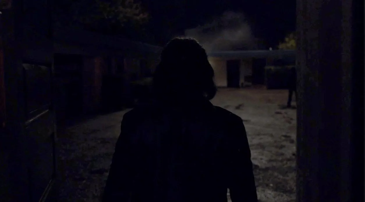 Mr C arrives at the Dutchmans motel