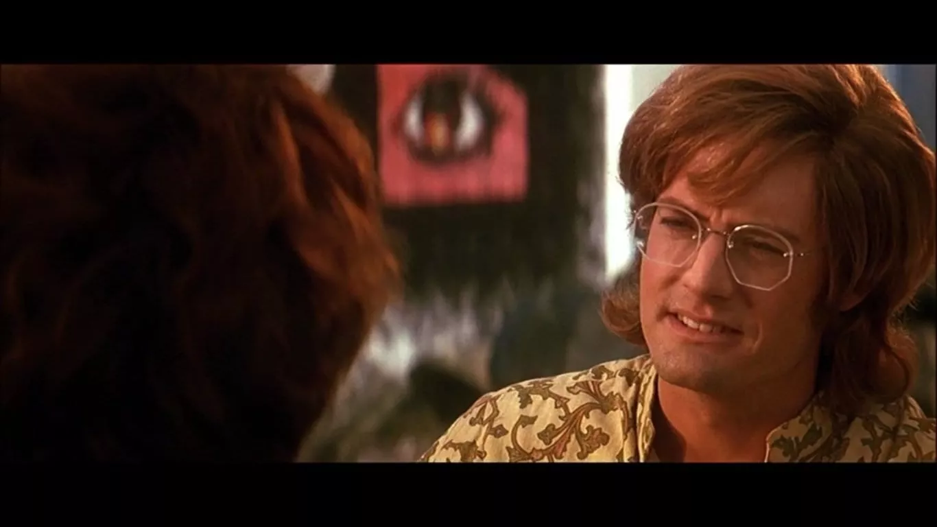 Kyle MacLachlan as Ray Manzarek in The Doors