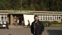 Charles De Lauzirika outside the Twin Peaks Sheriffs station set