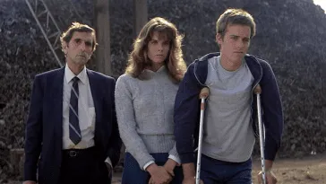 Harry Dean Stanton in Christine