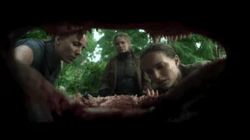 Jennifer Jason Leigh in Annihilation