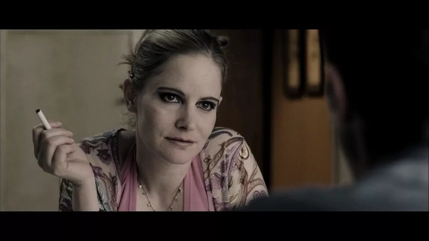  Jennifer Jason Leigh in The Machinist