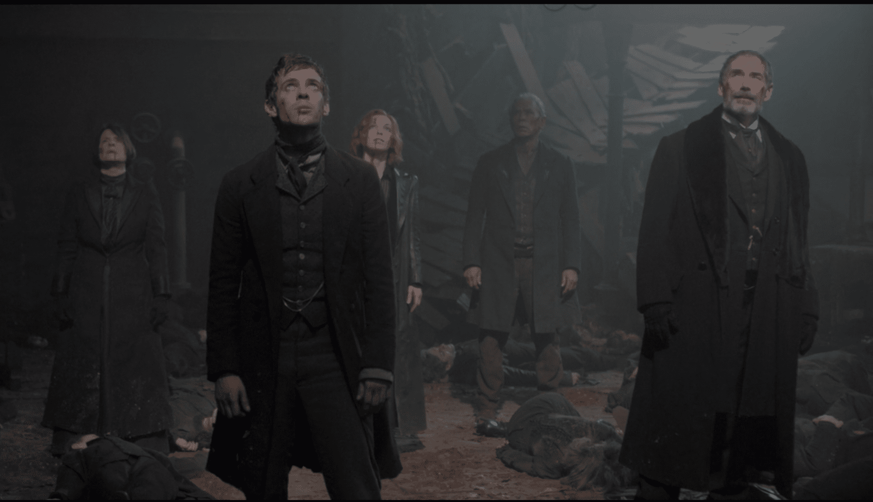 The heroes of Penny Dreadful stand together at the end of the final battle in the season 3 finale.