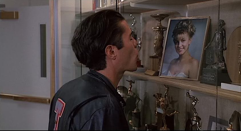 Bobby Briggs kisses a photo of Laura Palmer in Twin Peaks: Fire Walk With Me