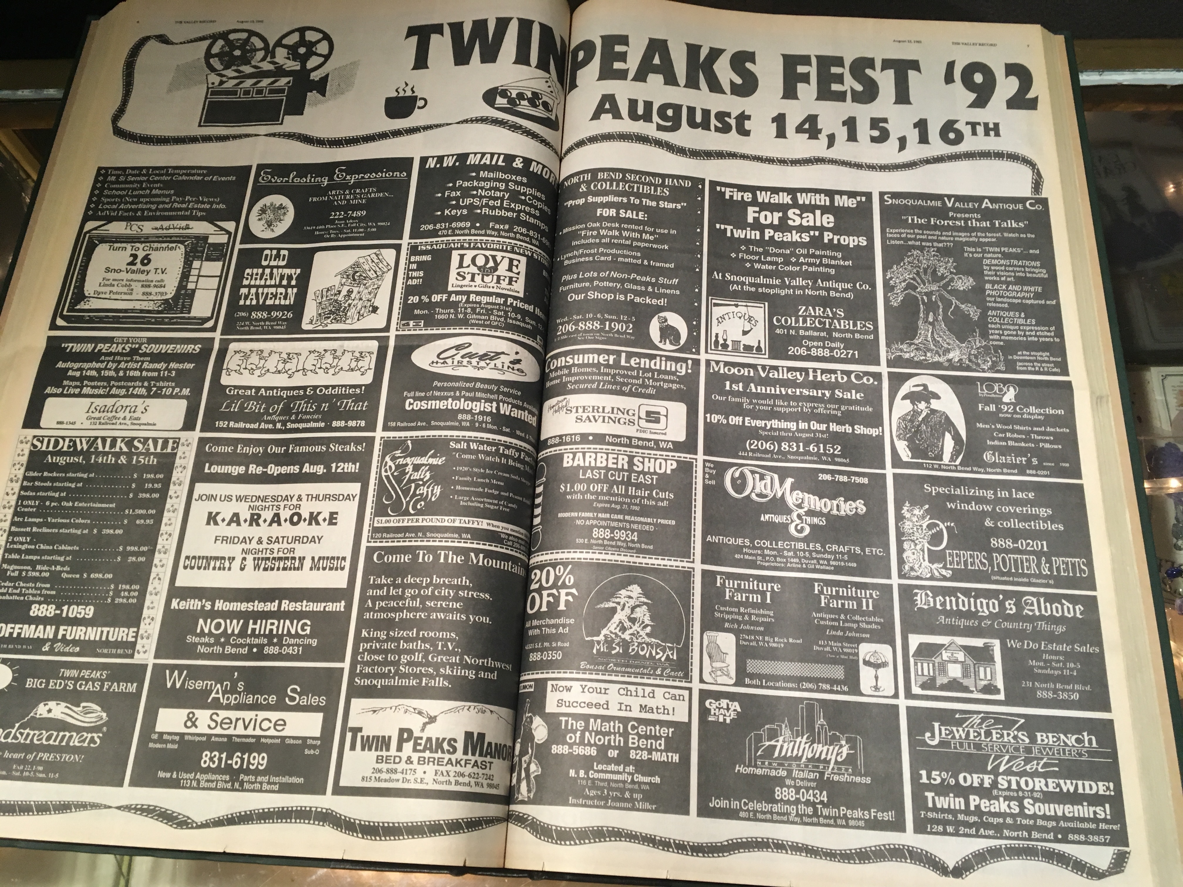 Valley Record newspaper Twin Peaks Fest 92 spread