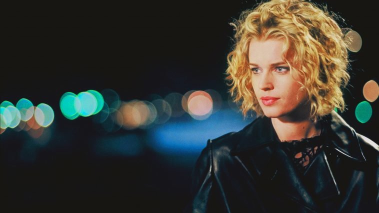 Rebecca Romijn-Stamos in Femme Fatale (2002)