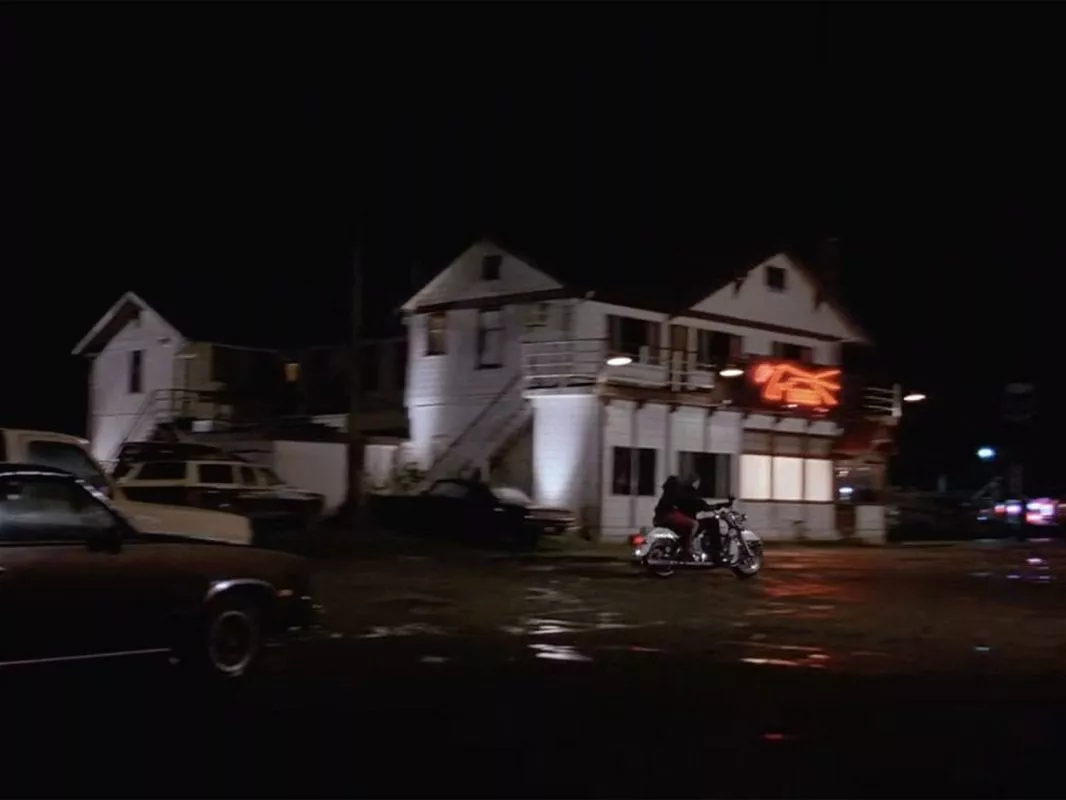 The Roadhouse is in the back right, and we can see the parking lot from across the street.