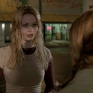 Anne (as Lily) talks to Buffy in LA at night