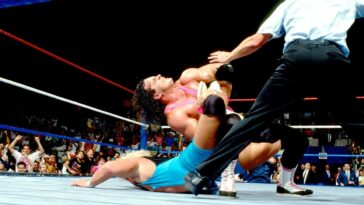 Bret Hart locks Mr Perfect in the sharpshooter at SummerSlam 1991