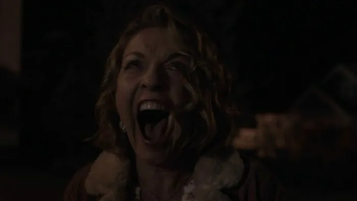Carrie and Laura scream together.