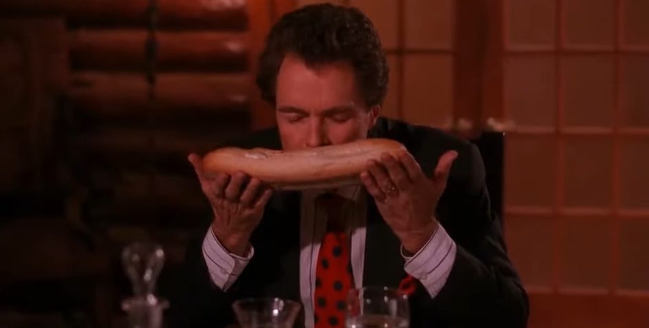 Ben Horne smells a sandwich in Twin Peaks