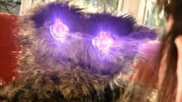 Chuck using his alien powers