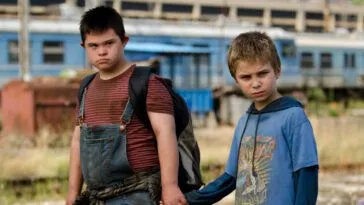 Two kids holding hands