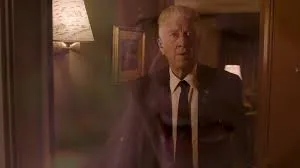 Gordon sees a ghost