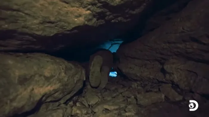 Chad struggles to get deeper into the open cavity